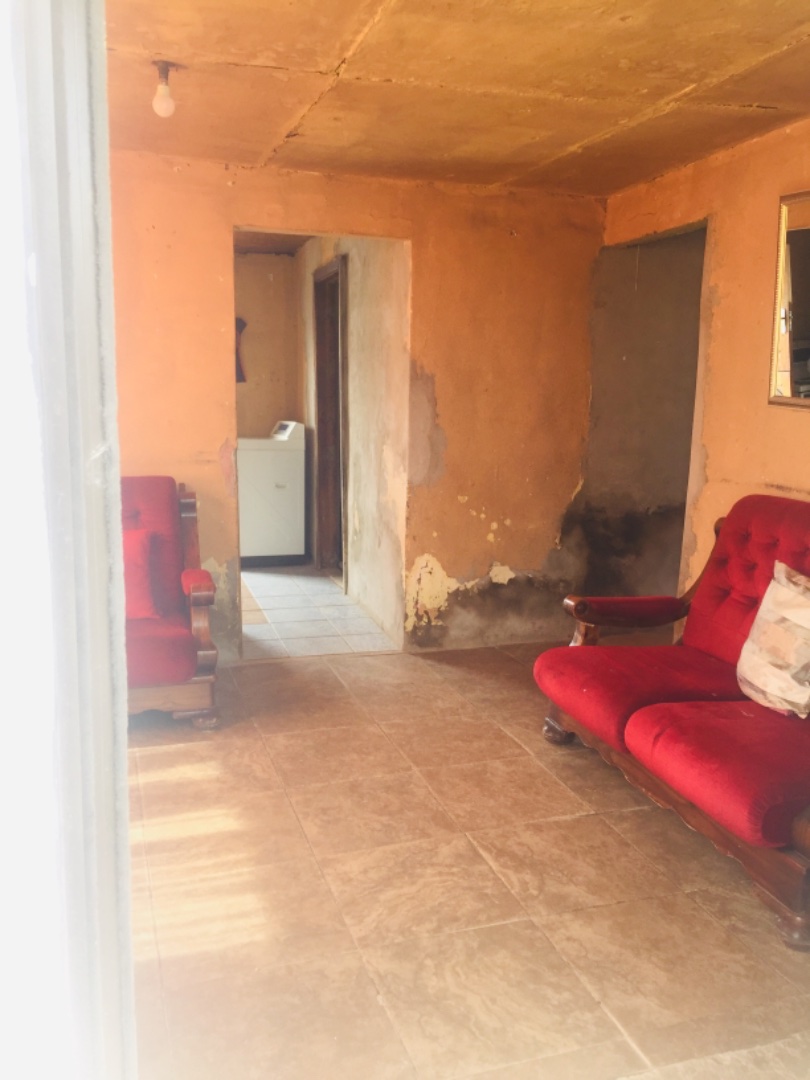  Bedroom Property for Sale in Zwide Eastern Cape